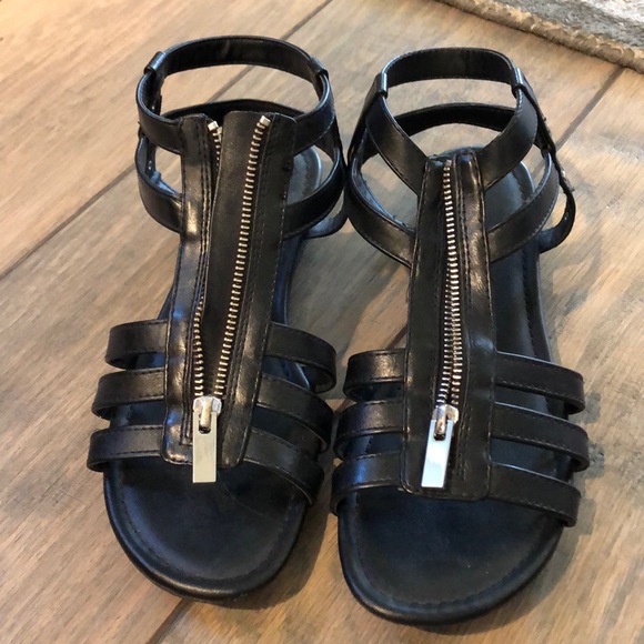 black zip sandals